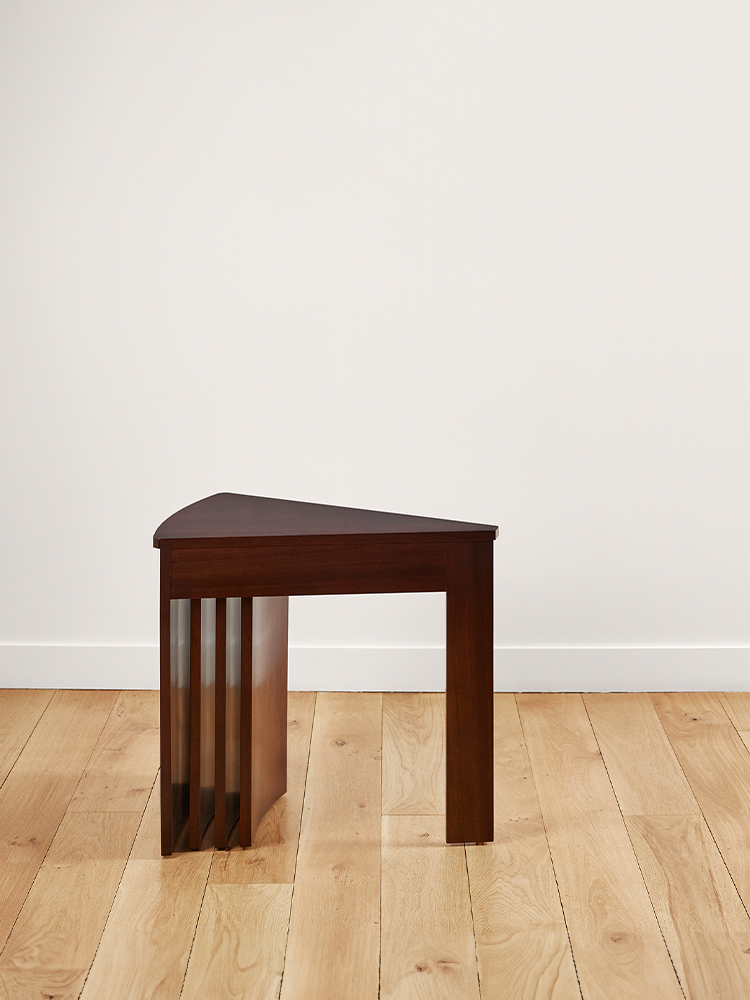 Pull-Out Table