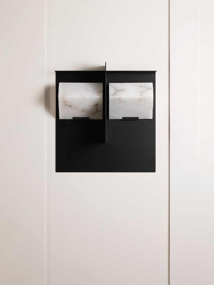 Mask Wall Lamp-B
