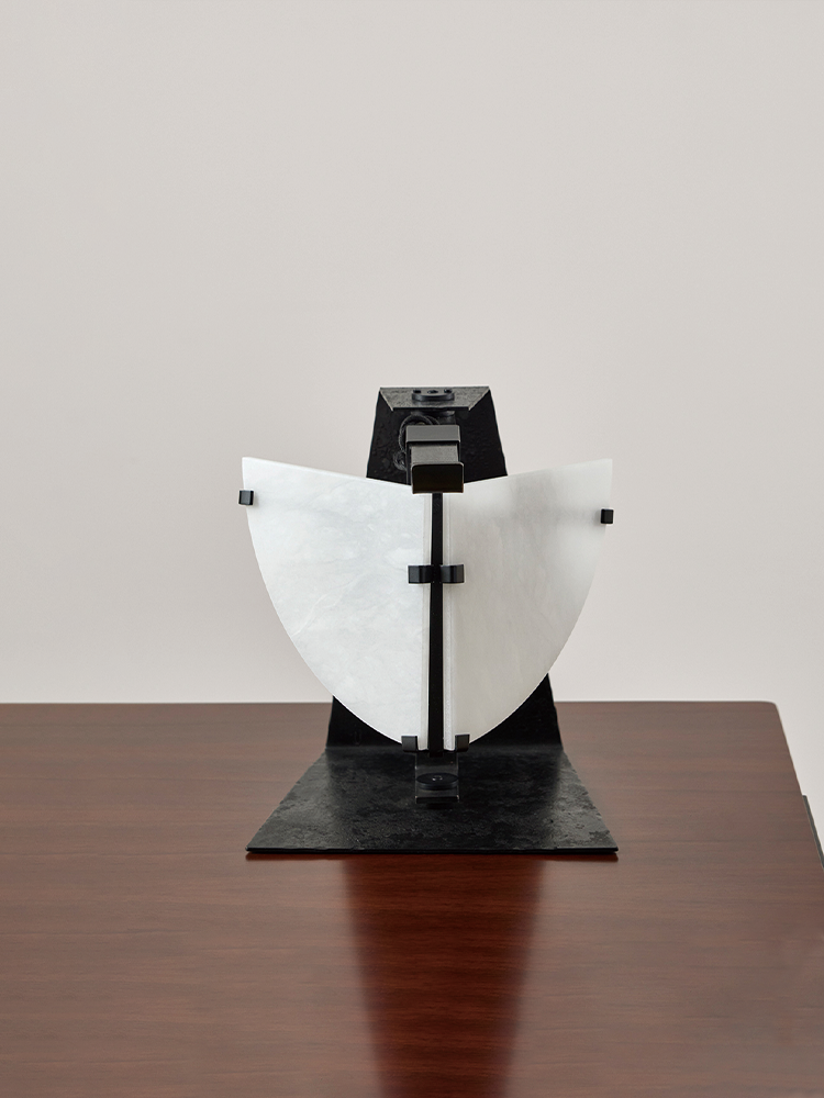Potence Lamp
