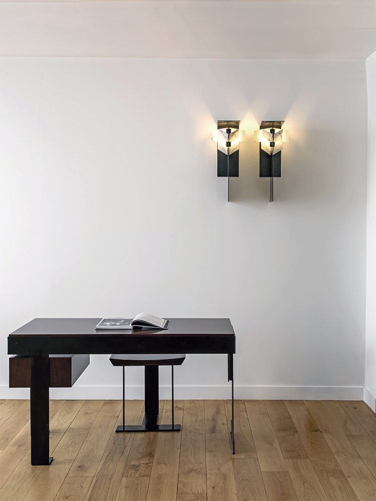 Double Fly Wall Lamp
