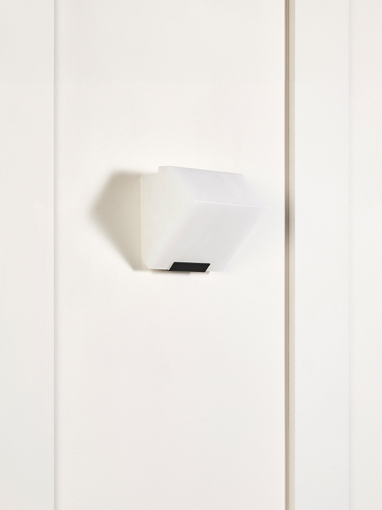 SIMPLE -SLOPING BLOCK- Wall Lamp-145