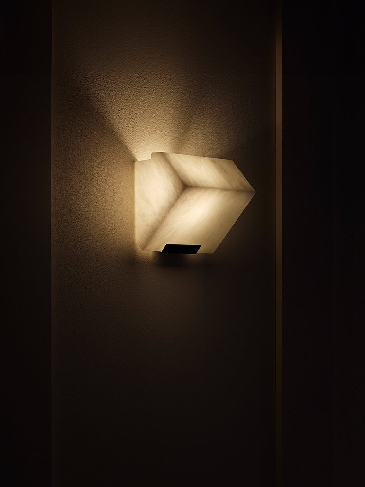 SIMPLE -SLOPING BLOCK- Wall Lamp-145