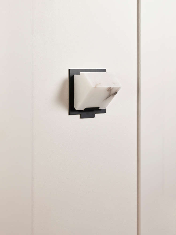 SIMPLE -SLOPING BLOCK- Wall Lamp on Metal Frame-145