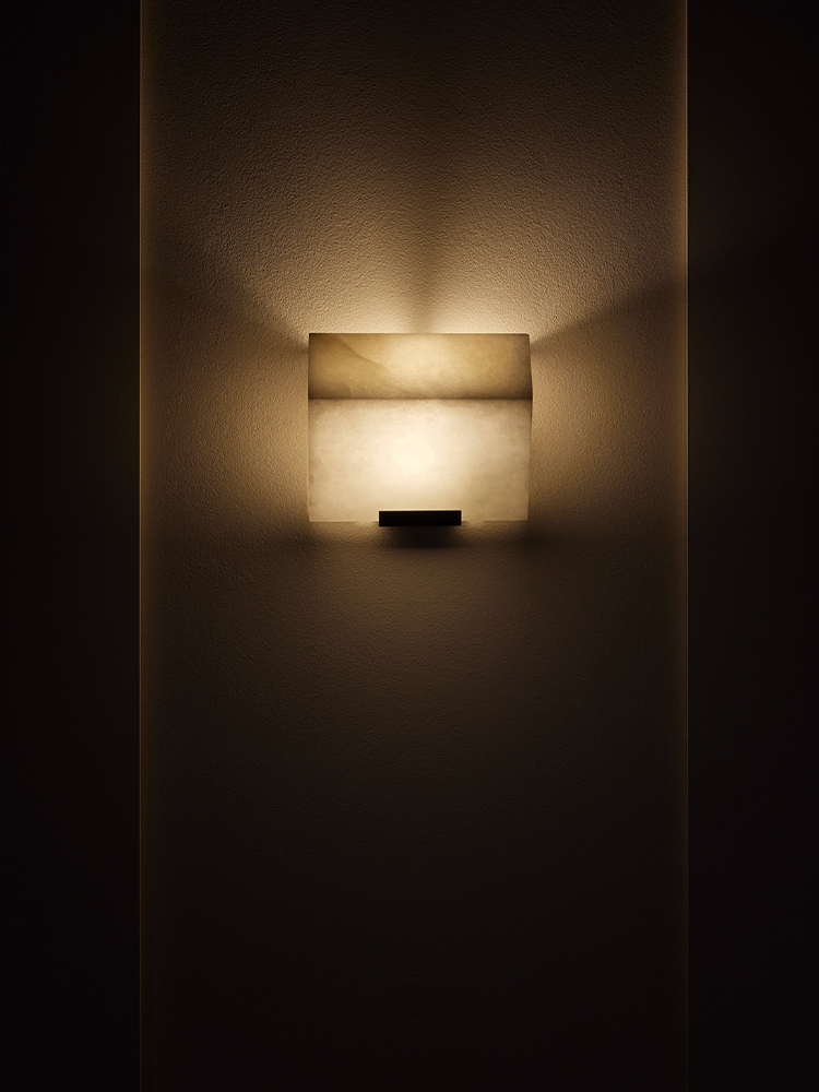 SIMPLE -SLOPING BLOCK- Wall Lamp-185