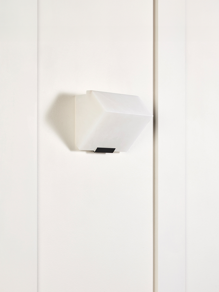 SIMPLE -SLOPING BLOCK- Wall Lamp-185