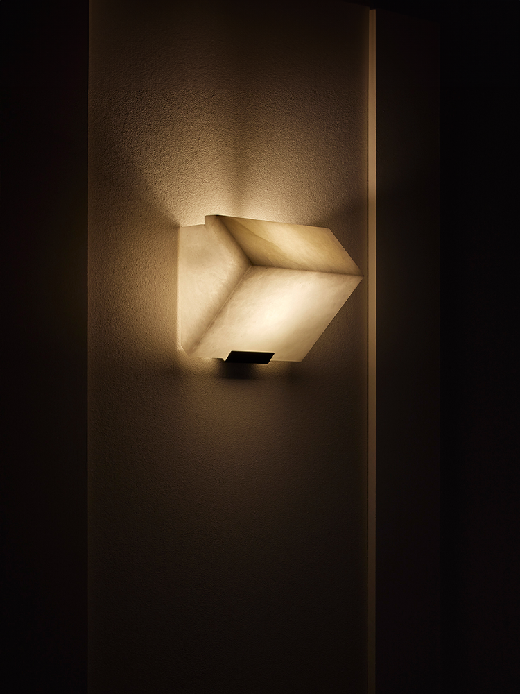 SIMPLE -SLOPING BLOCK- Wall Lamp-185