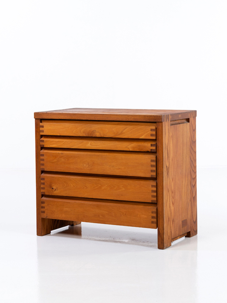 5 Drawers Sideboard R09（CHEST OF DRAWERS WITH 5 DRAWERS）
