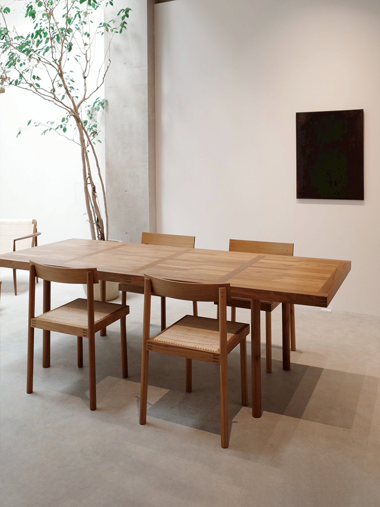 Nandi Dining Table (8 Seater)