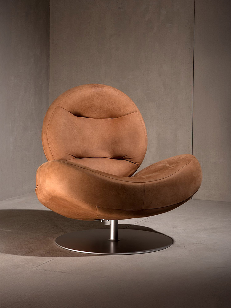 Kudasay Lounge Chair