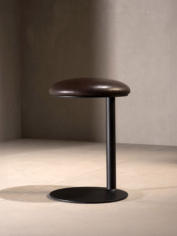 Ciranda Table Stool