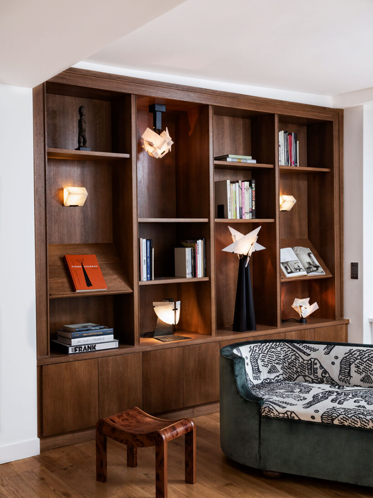 Curule Stool
