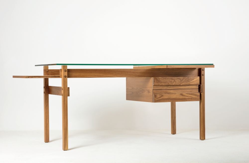 Lacerda Desk 1180