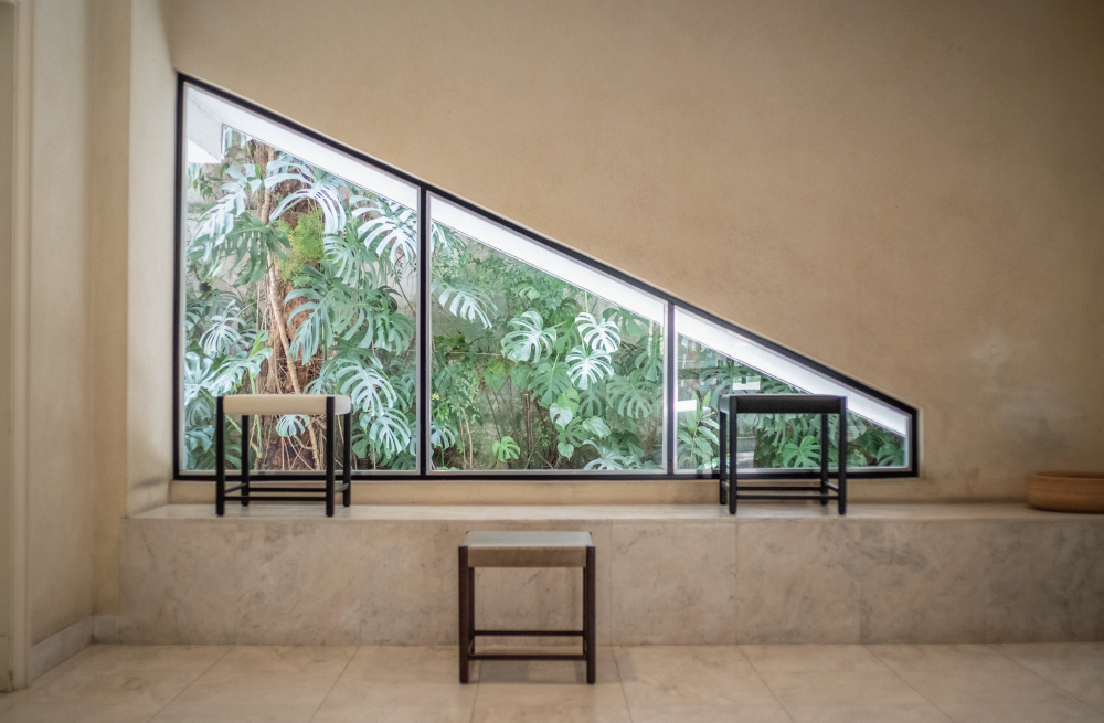 Marcos Stool (Leather/Fabric)