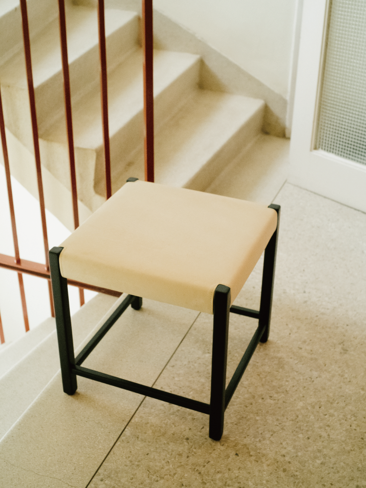 Marcos Stool (Leather/Fabric)