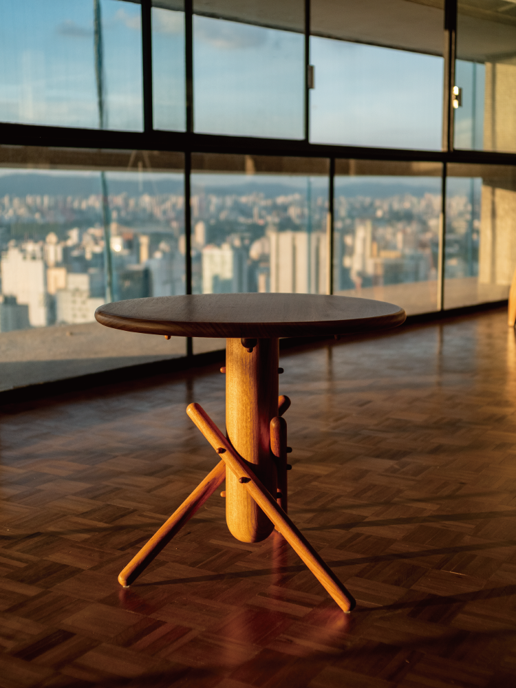 Coringa Side Table 550