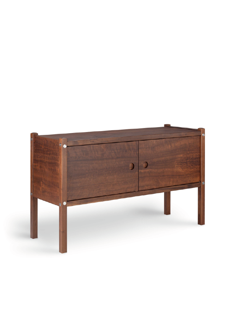 Luciana Chest